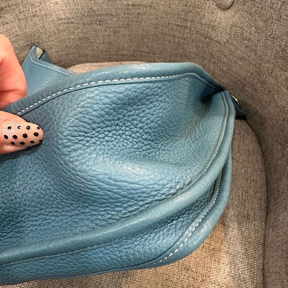 Hermes Evelyne GM III in Blue Jean Clemence with palladium hardware - Picture 5 of 16